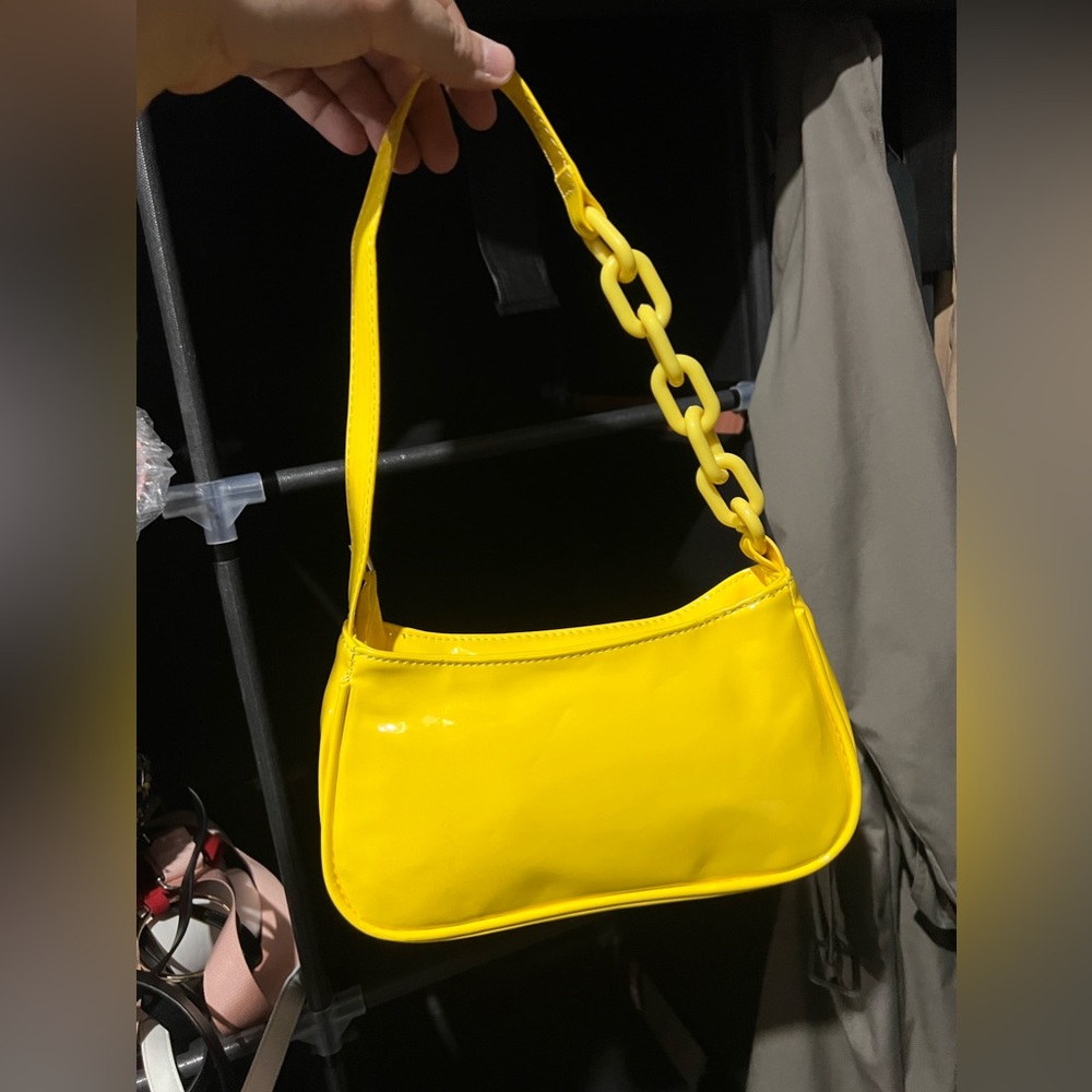 YELLOW PATENT SHOULDER BAG